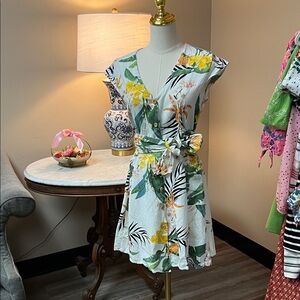 Dex Striped Lined Garment with Yellow Trim